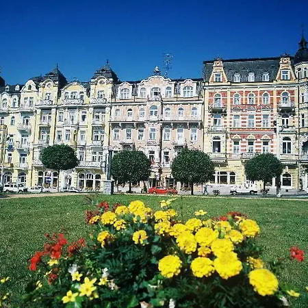 Orea Palace Zvon 4* マリアーンスケー・ラーズニェ